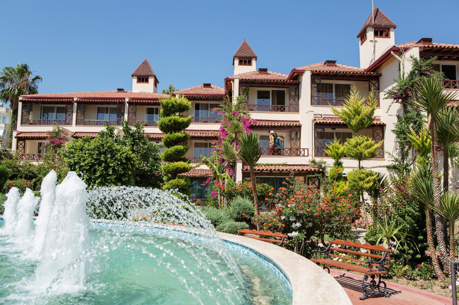 Vista Exterior Saphir Hotel & Villas