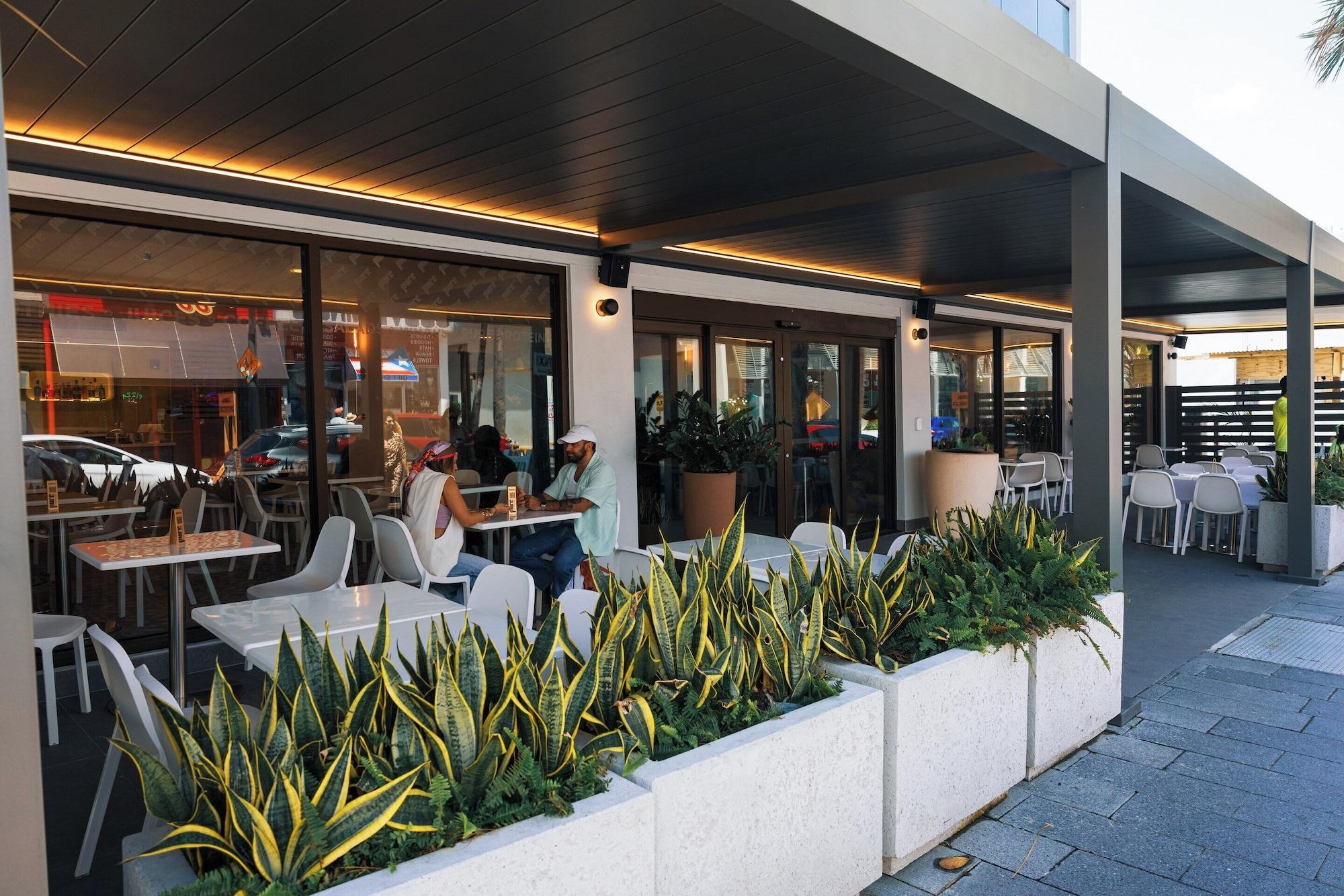 Restaurant HiBird- Apartment and Suites Hotel