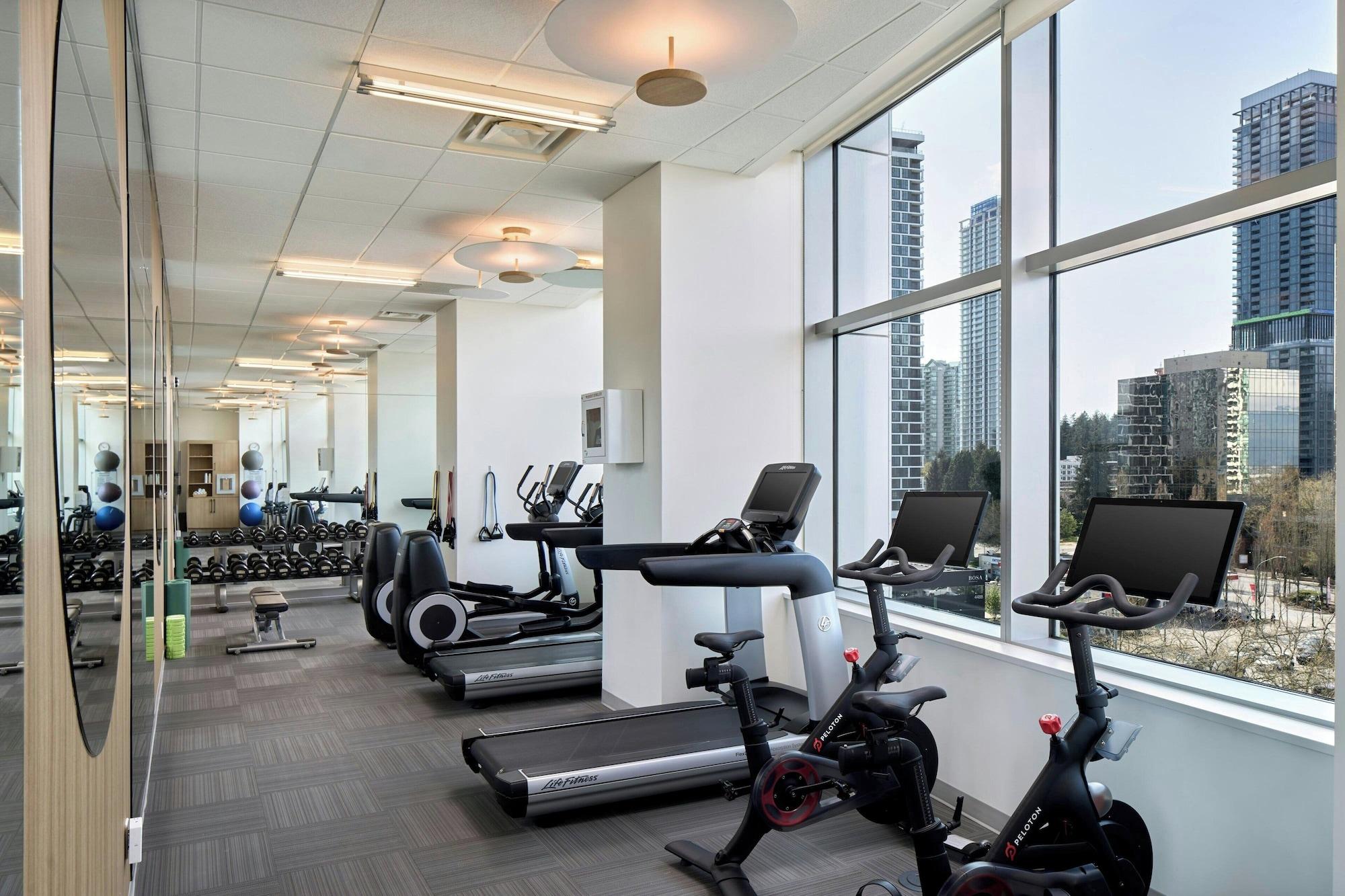 Gimnasio Element Vancouver Metrotown