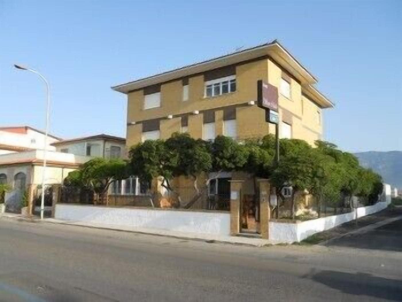 Varios Hotel San Carlo