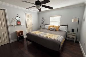 Alquiler Vacacional - Quiet Heights Home, easy walk or bike to Riverwalk & Downtown