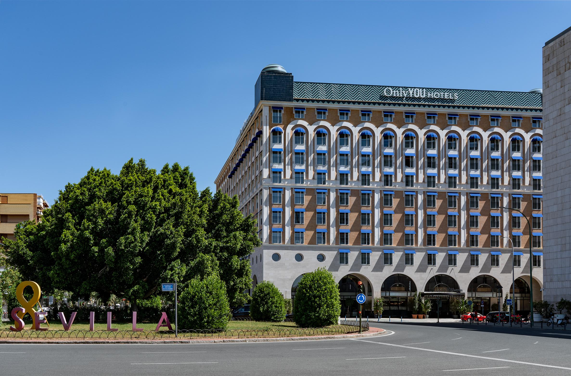 Vista Exterior Only YOU Hotel Sevilla