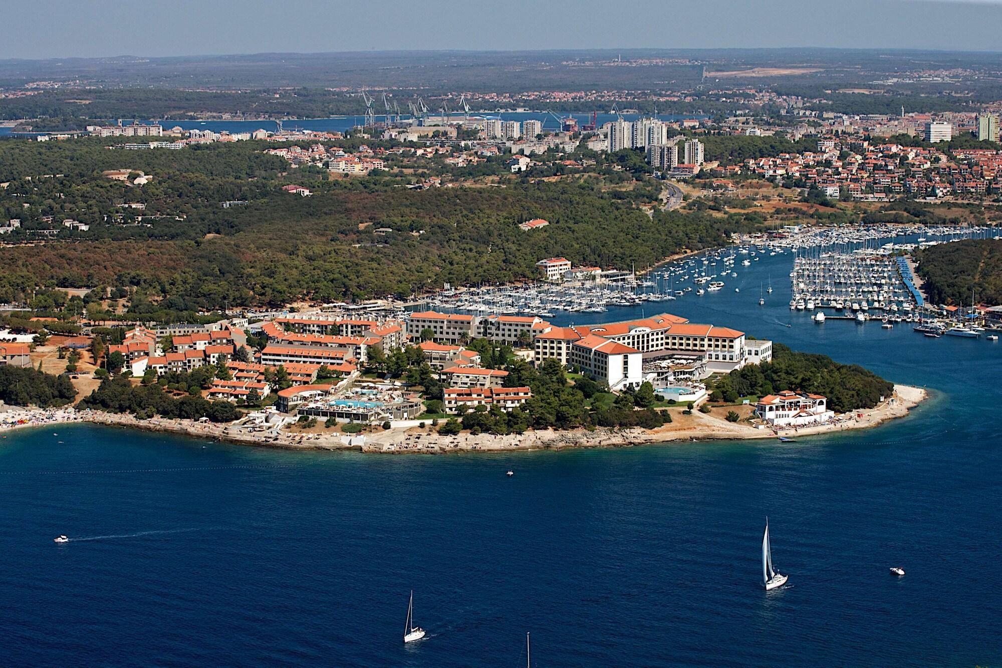 Vista Exterior Park Plaza Verudela Pula