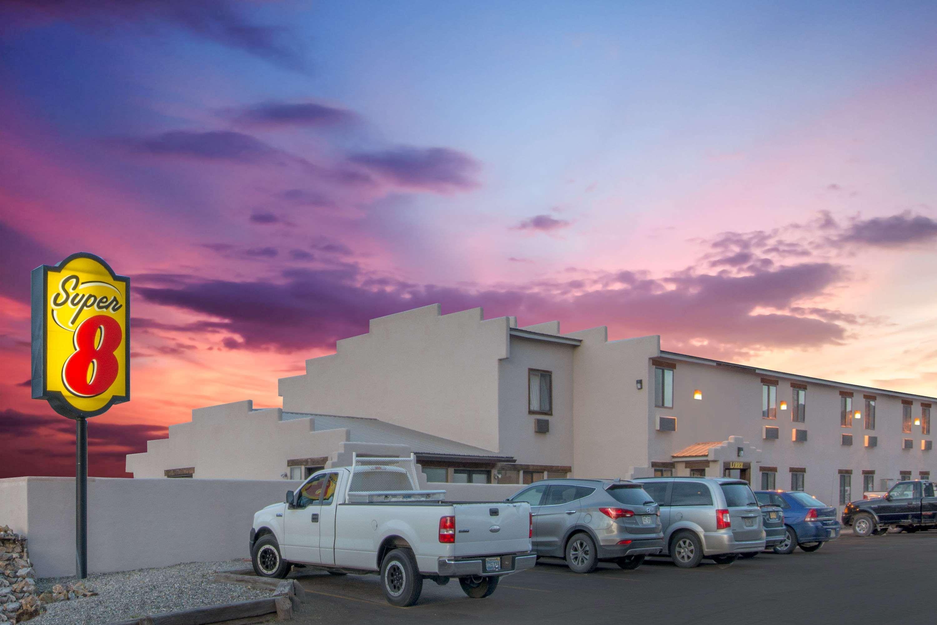 Vista Exterior Super 8 By Wyndham Taos