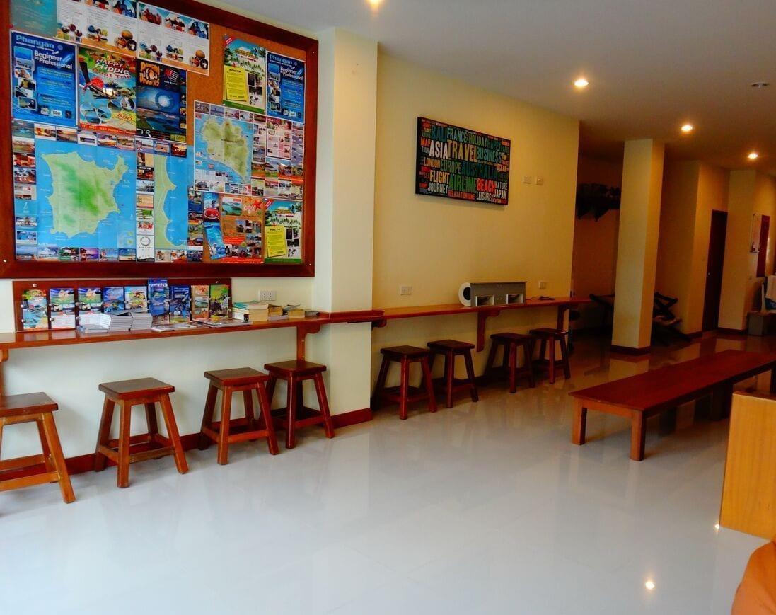 Vista Lobby Phangan Pearl Hostel