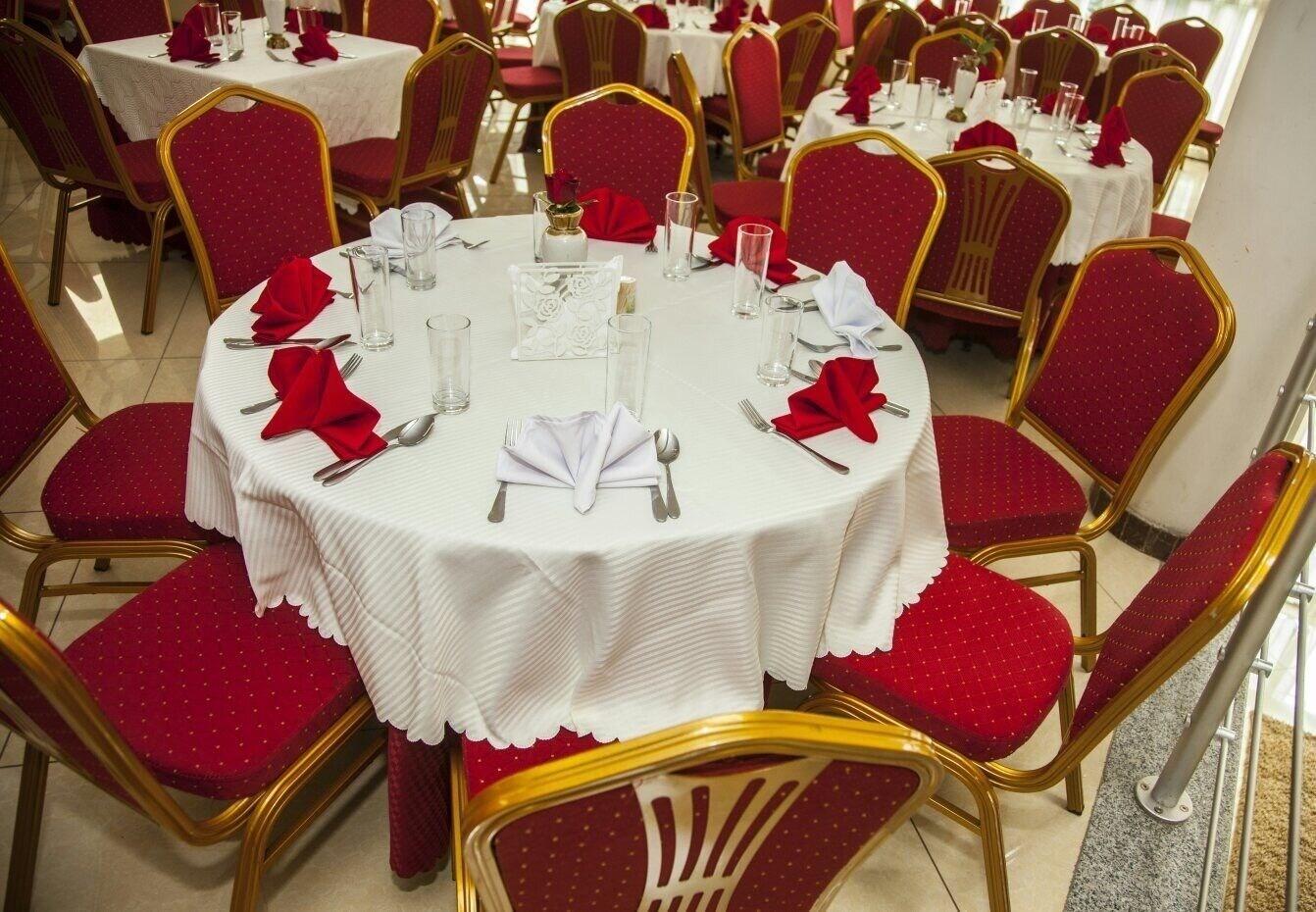 Restaurant Blue Birds International Hotel