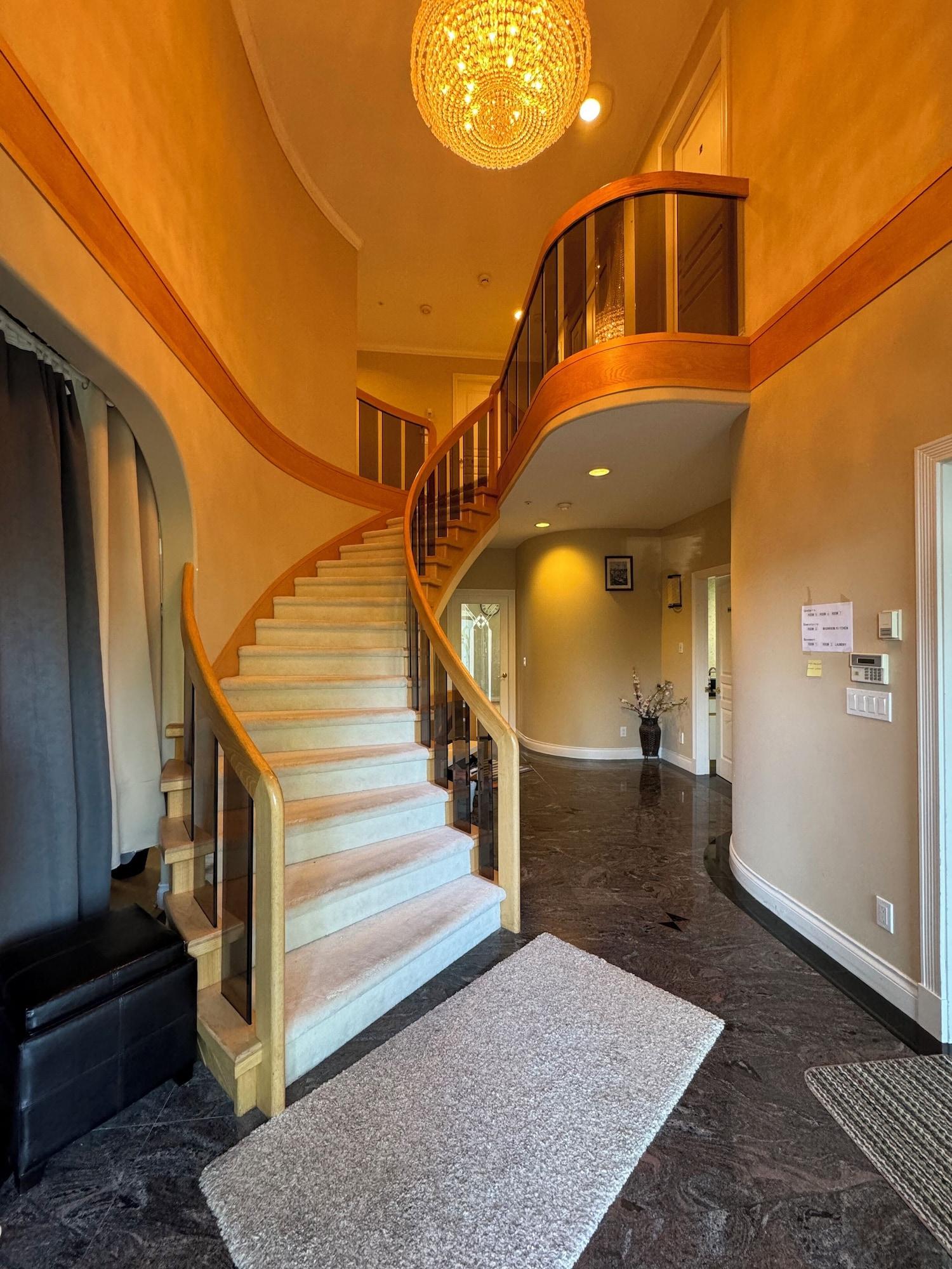 Vista Lobby Sunward Coast Westside Homestay