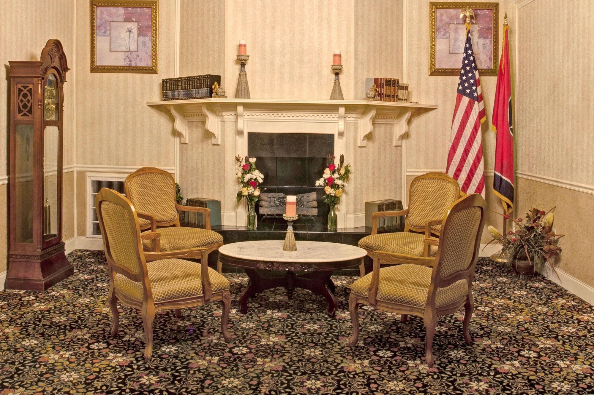 Vista Lobby Days Inn & Suites by Wyndham Collierville Germantown Area