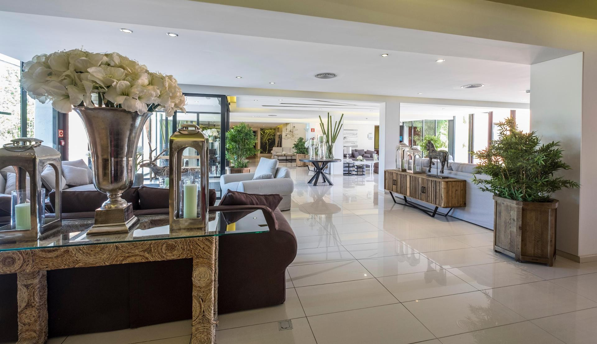 Vista Lobby Eden Park