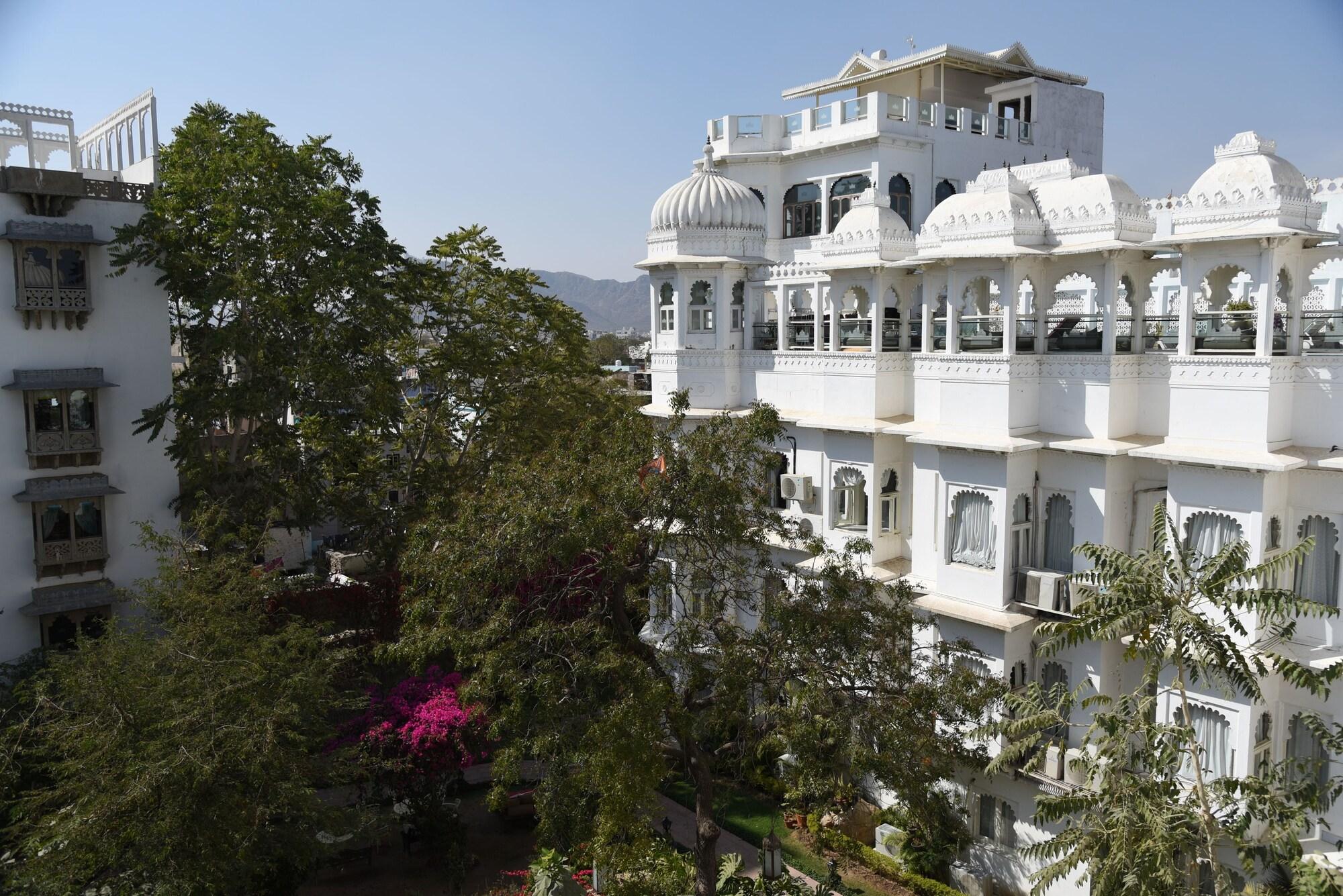Vista Exterior Hotel Udai Kothi