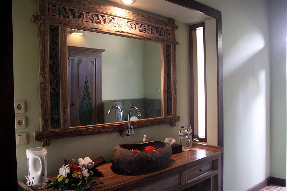 Set de Habitación Puri Taman Sari Hotel