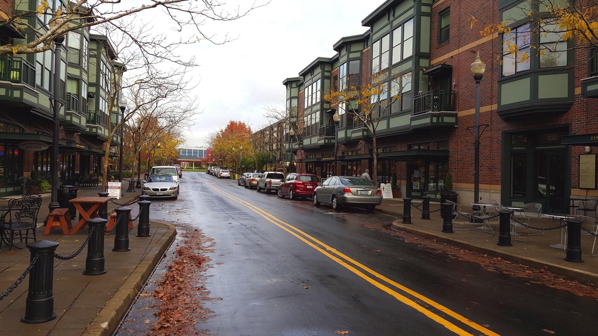 Restaurant Orenco Lofts