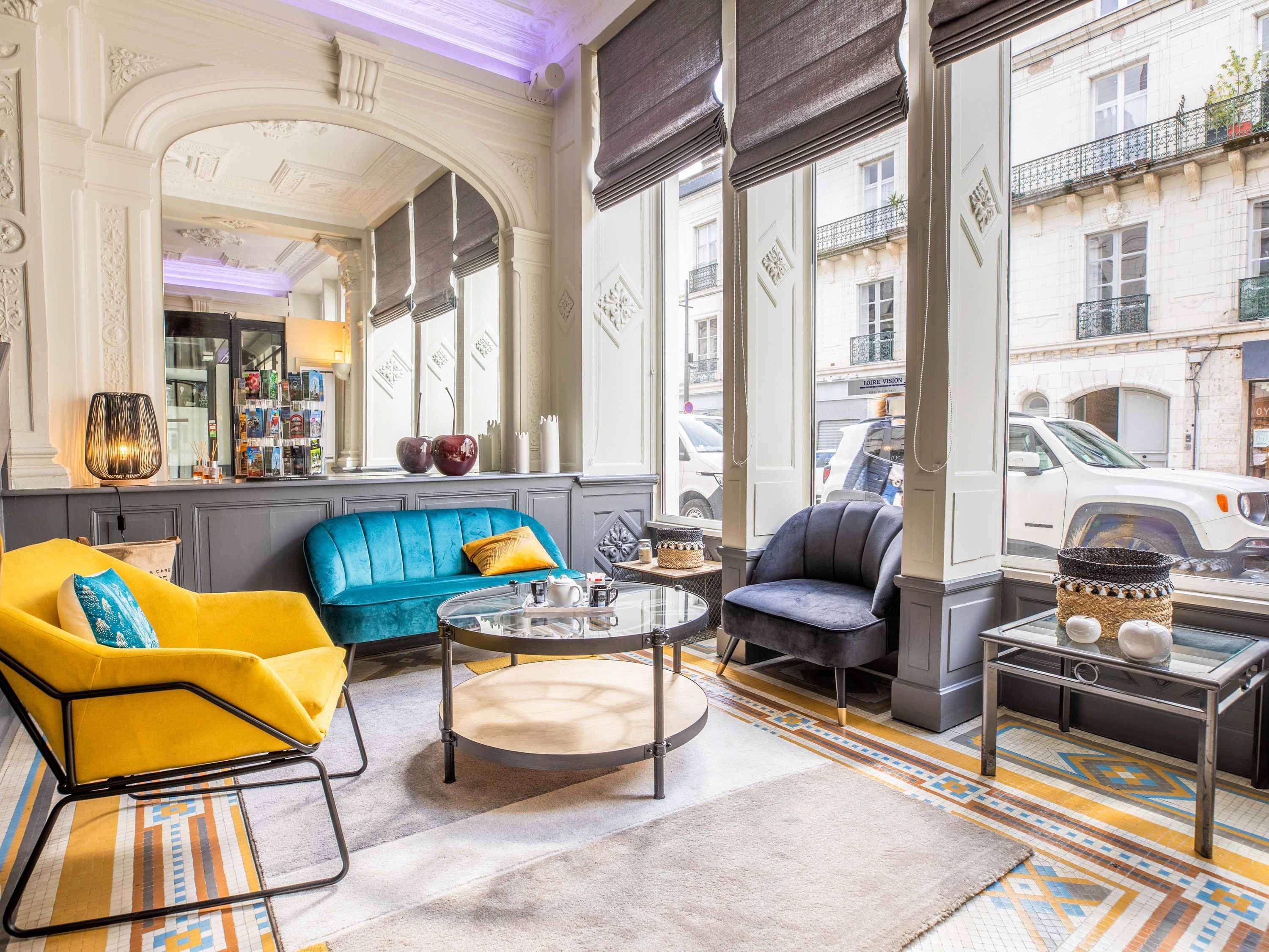 Vista Lobby ibis Blois Centre Chateau