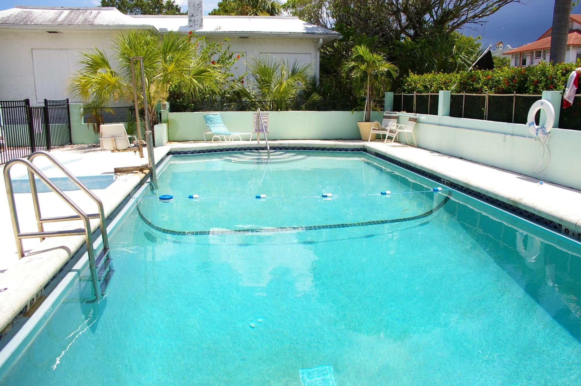 Vista Piscina Holiday House Motel