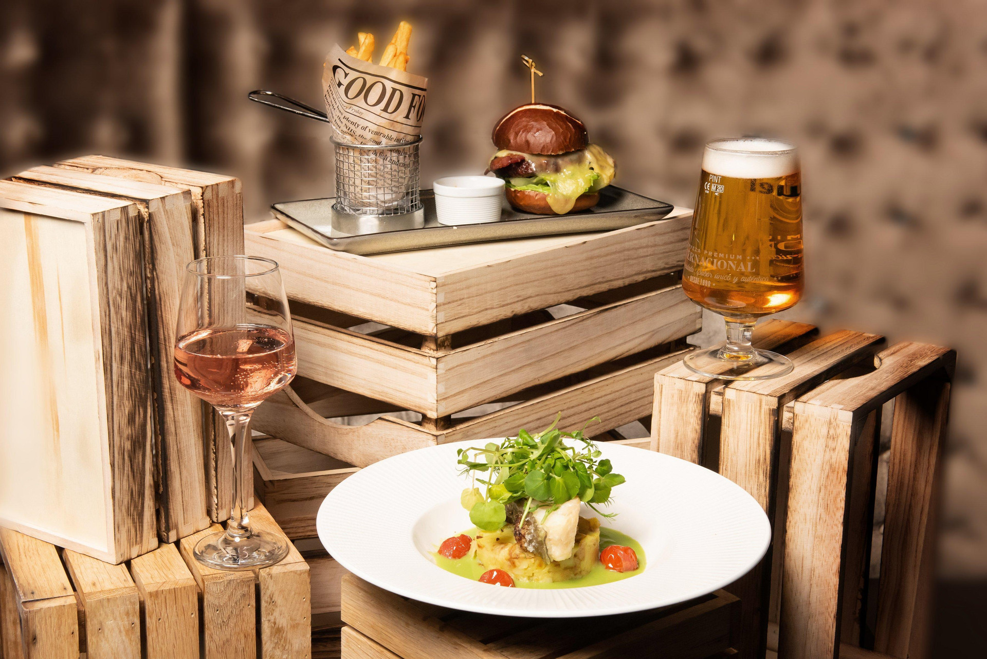 Restaurant Crowne Plaza Hotel Manchester City Centre by IHG