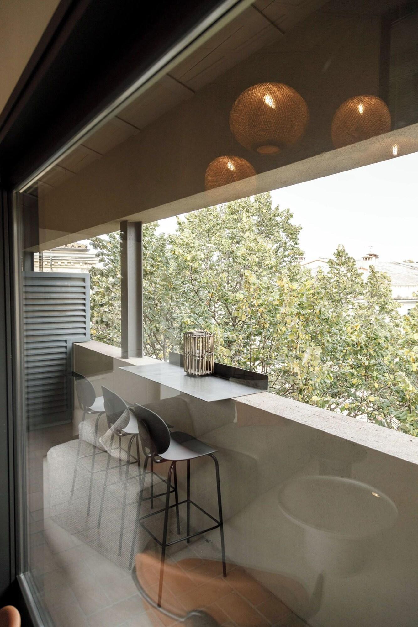 Equipamiento de Habitación La Comuna by Bon Dia Residences