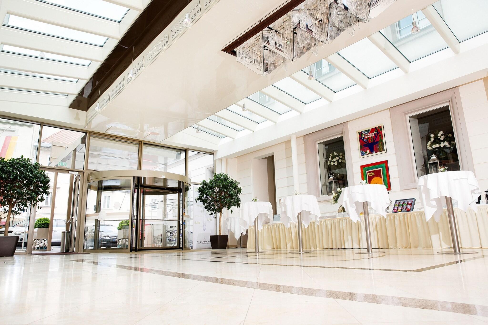 Vista Lobby Hotel Sandwirth