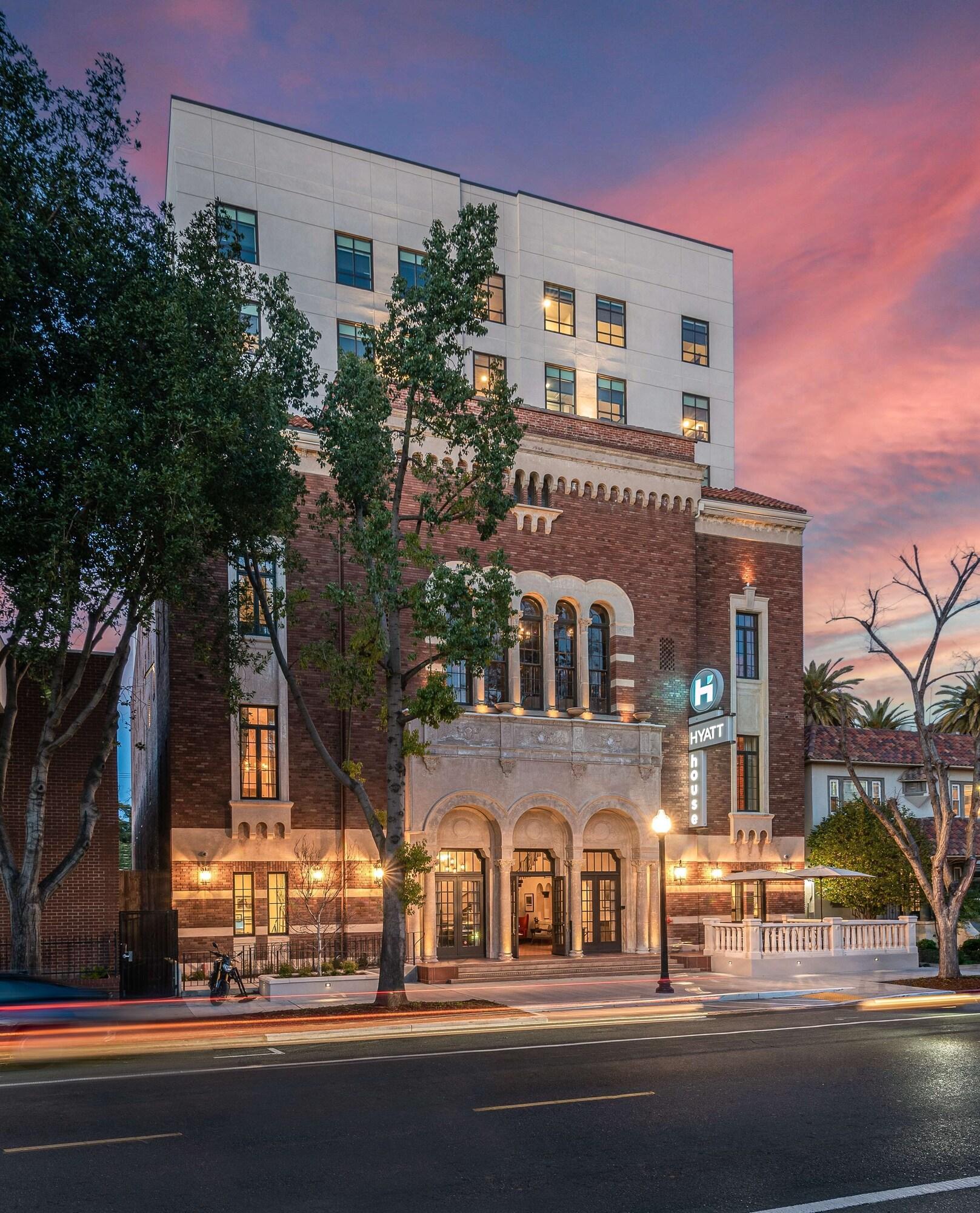 Vista Exterior Hyatt House Sacramento/Midtown
