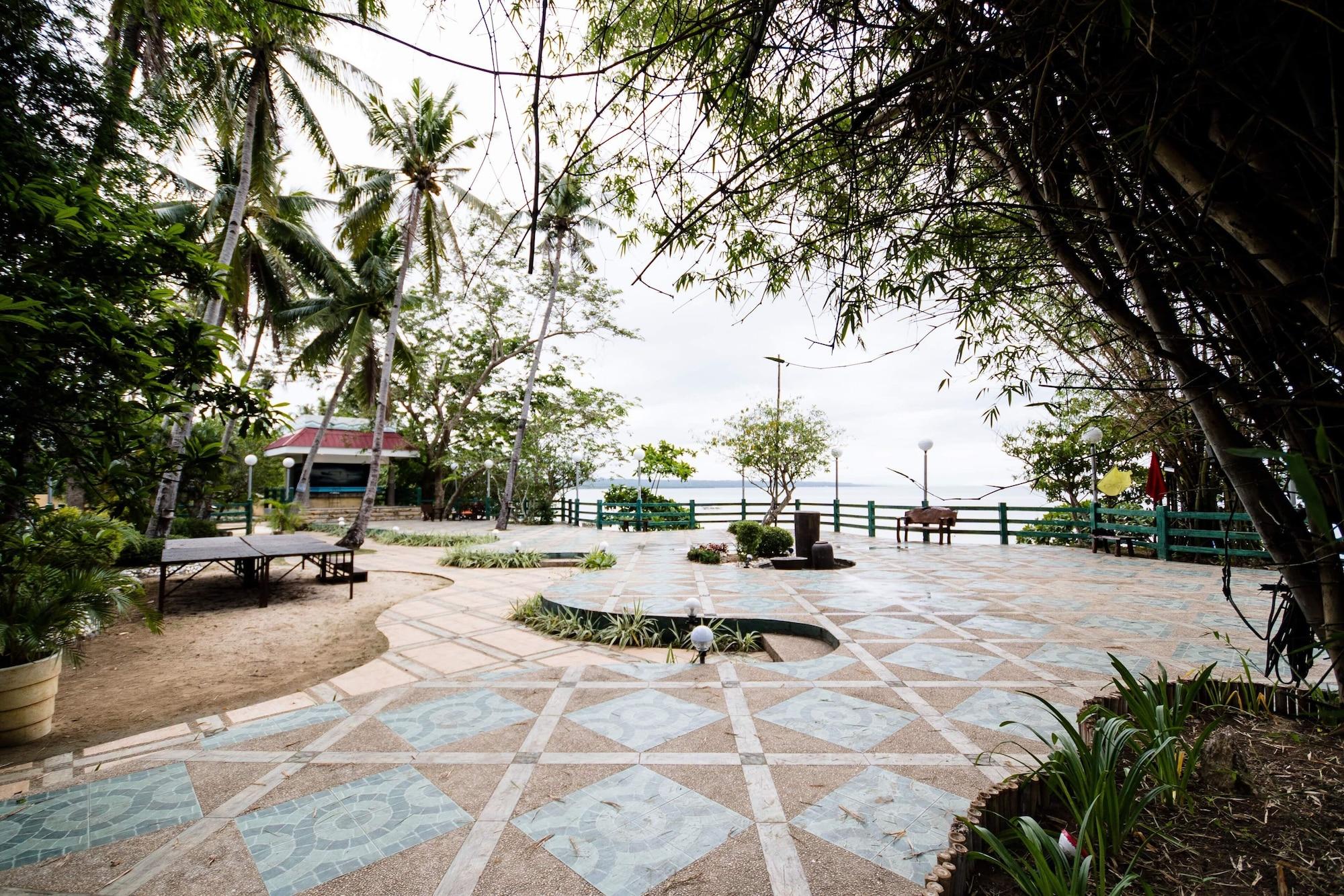 Vista Exterior San Remigio Beach Club Sports and Leisure Resort