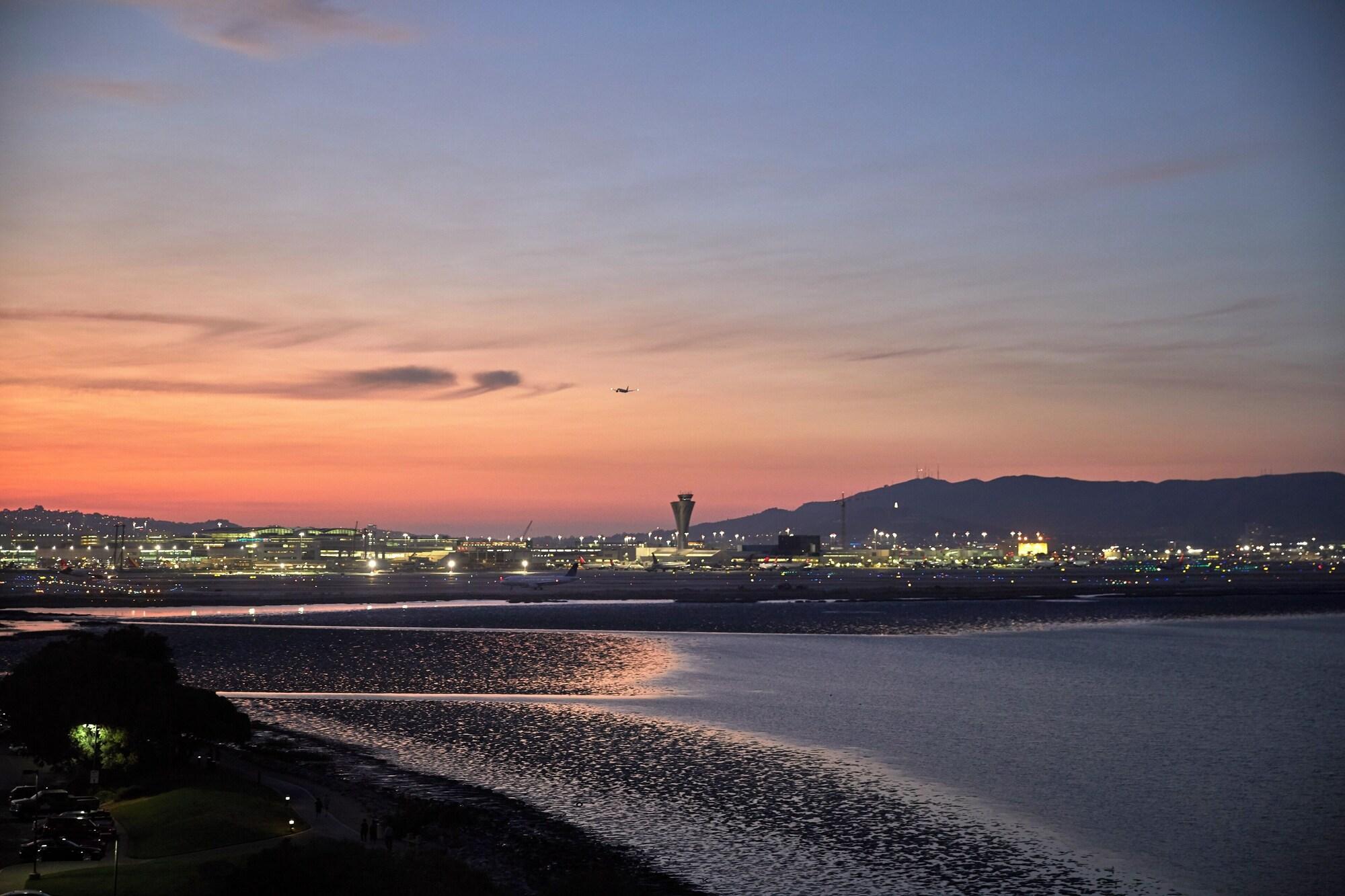 Vista Exterior San Francisco Airport Marriott Waterfront