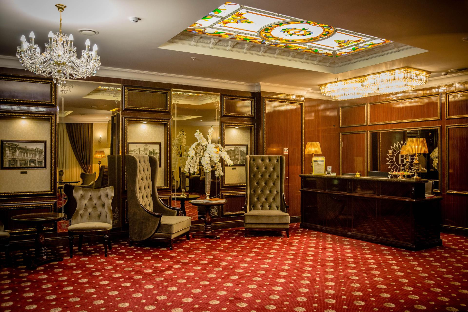Vista Lobby Bristol Central Park Hotel