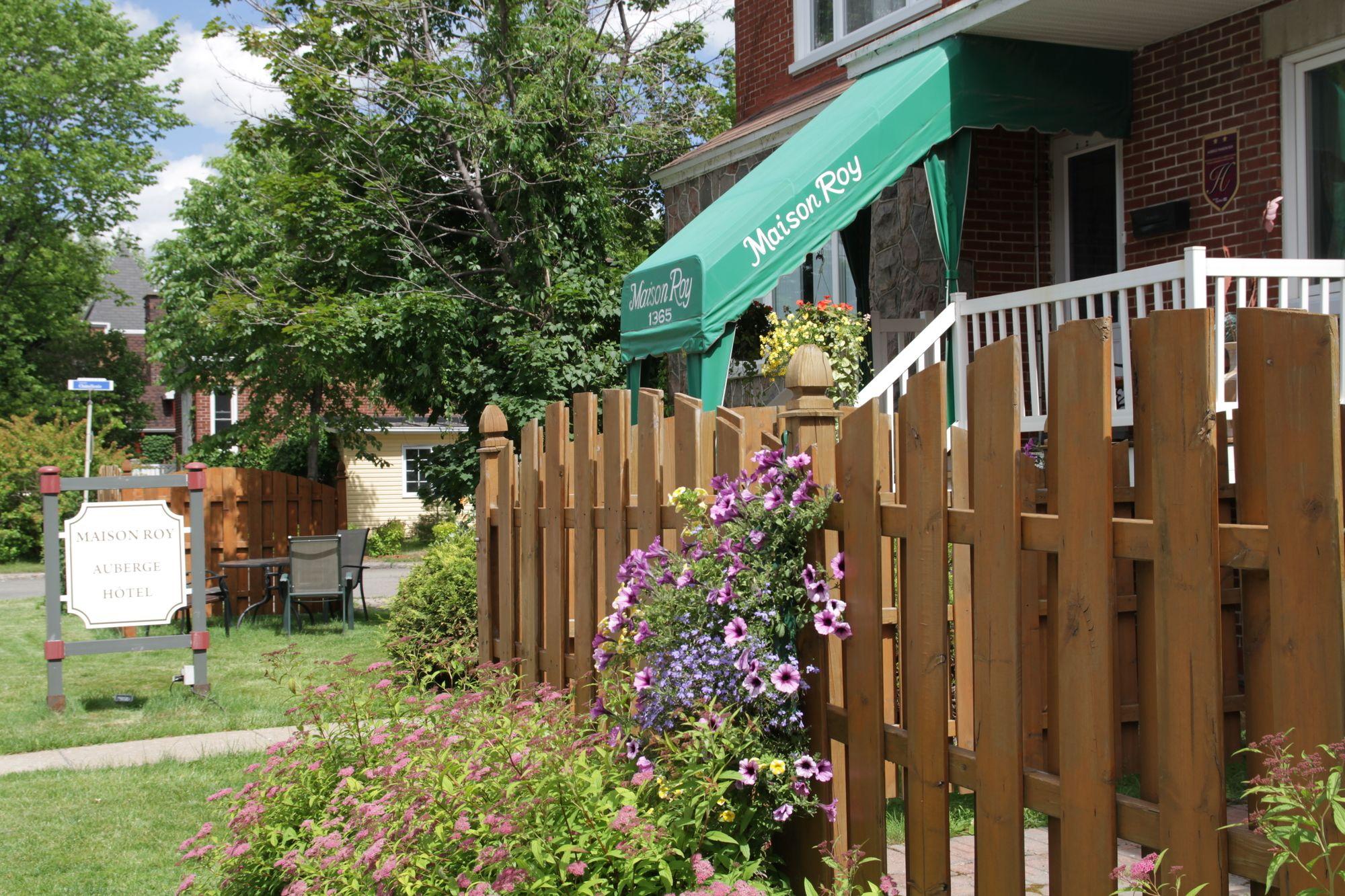 Vista Exterior Auberge Maison Roy