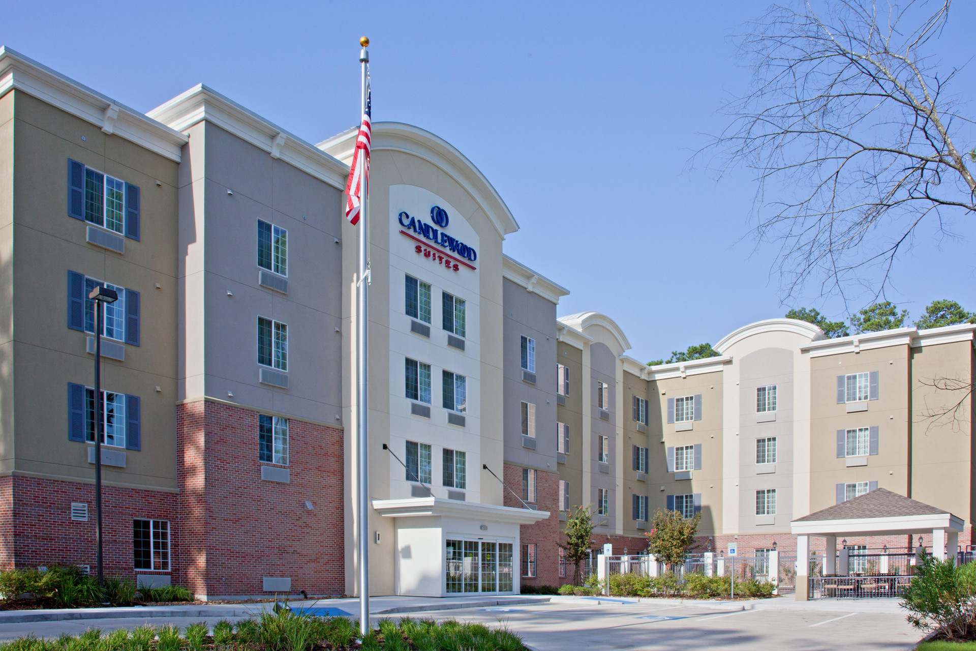 Vista Exterior Candlewood Suites Houston (The Woodlands) by IHG