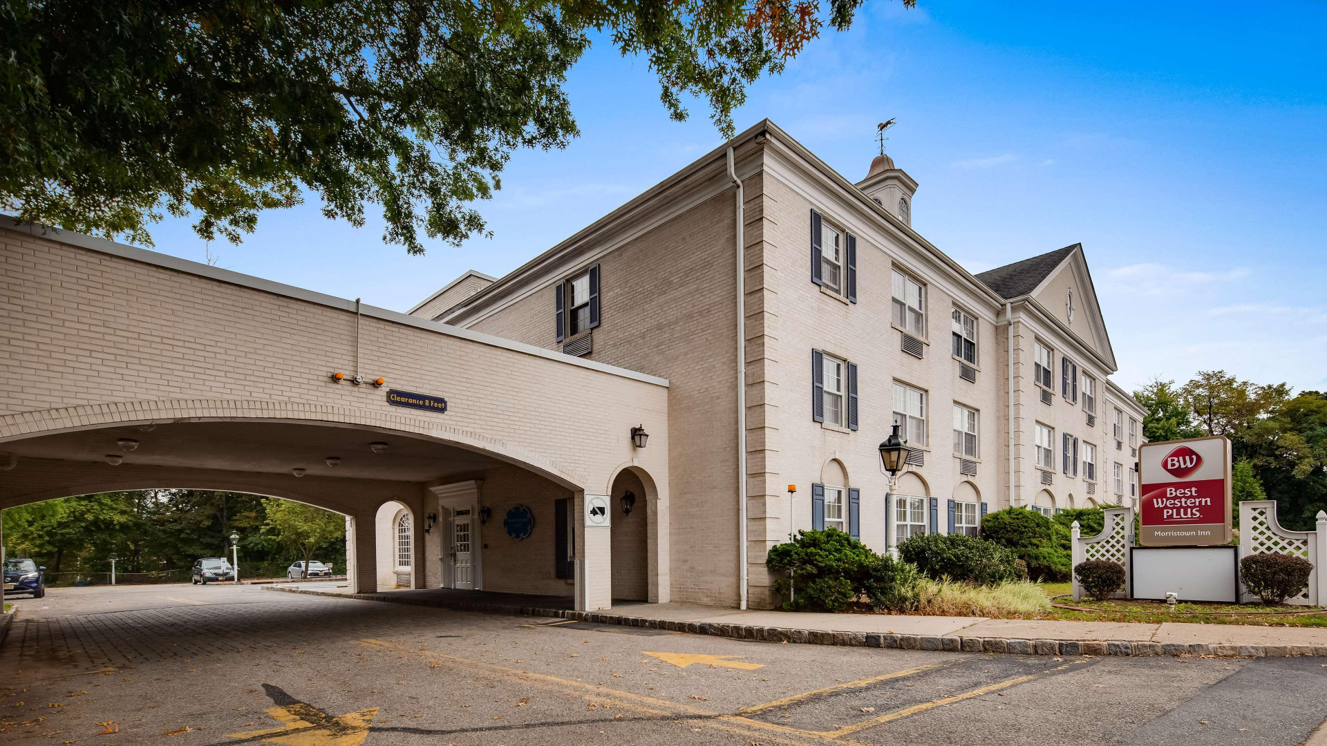 Vista Exterior Best Western PLUS Morristown Inn-Florham Park