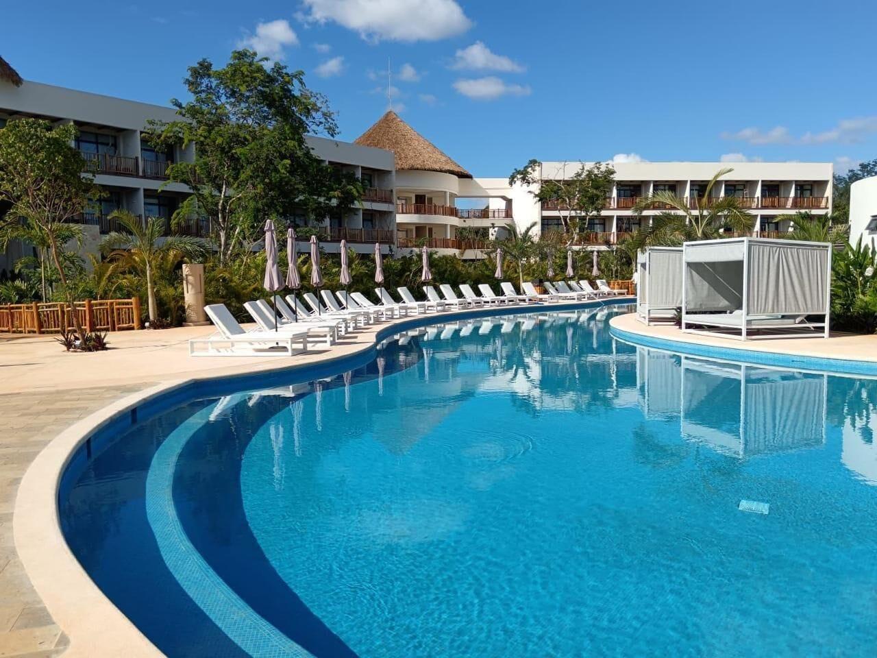 Vista Piscina Hotel Mundo Maya Chichén Itzá