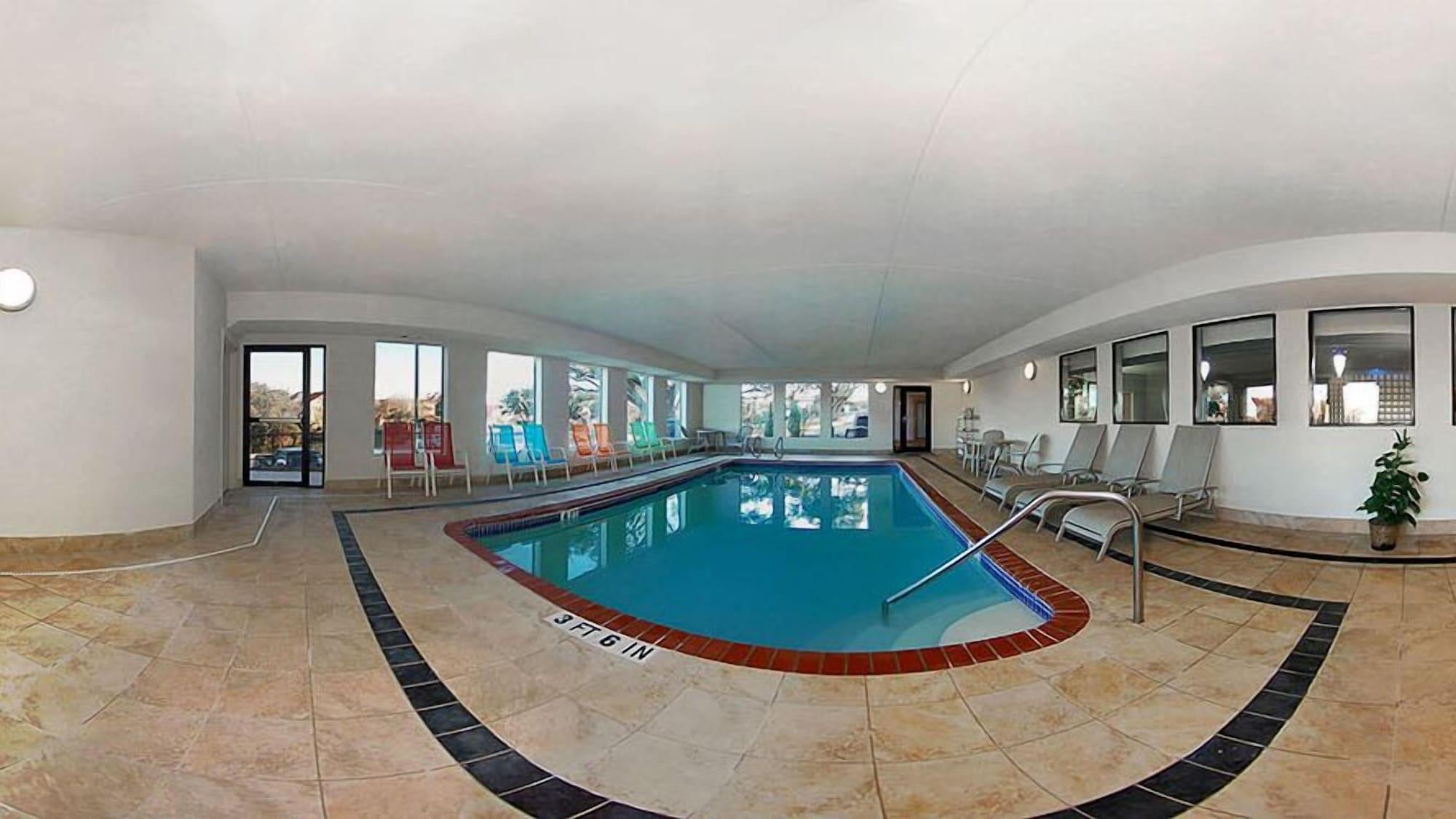 Vista Piscina Comfort Suites Georgetown