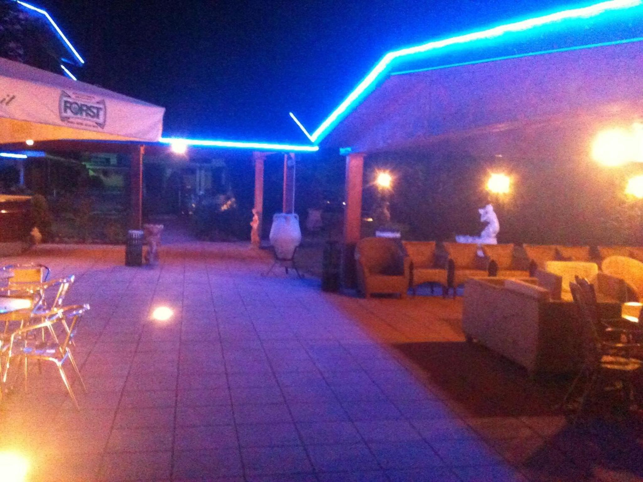 Vista Exterior Hotel Quo Vadis