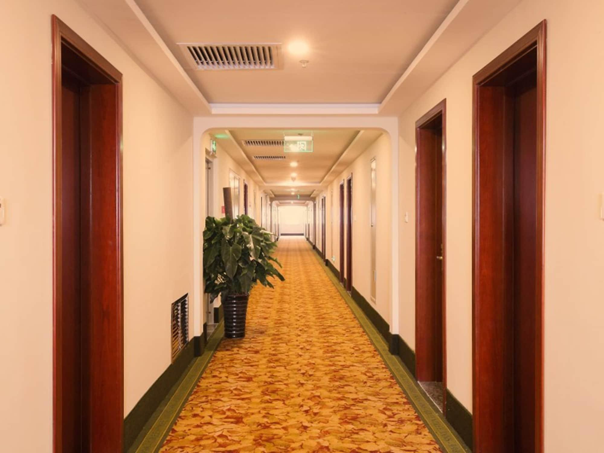 Varios GreenTree Inn TangShan North Station South Ring Road Hotel