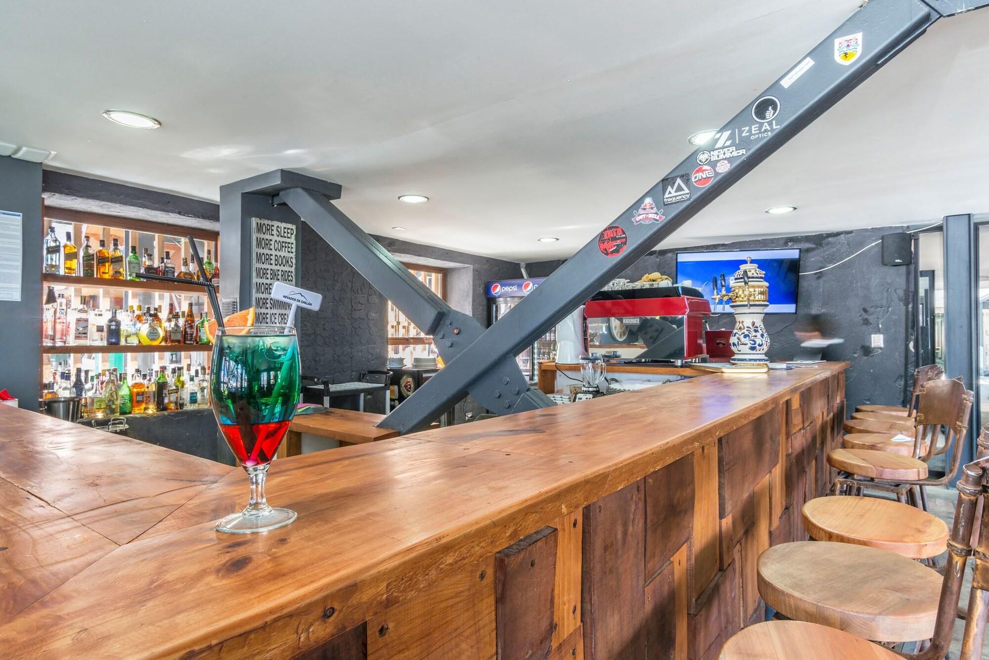 Bar/Salón Hotel Alto Nevados