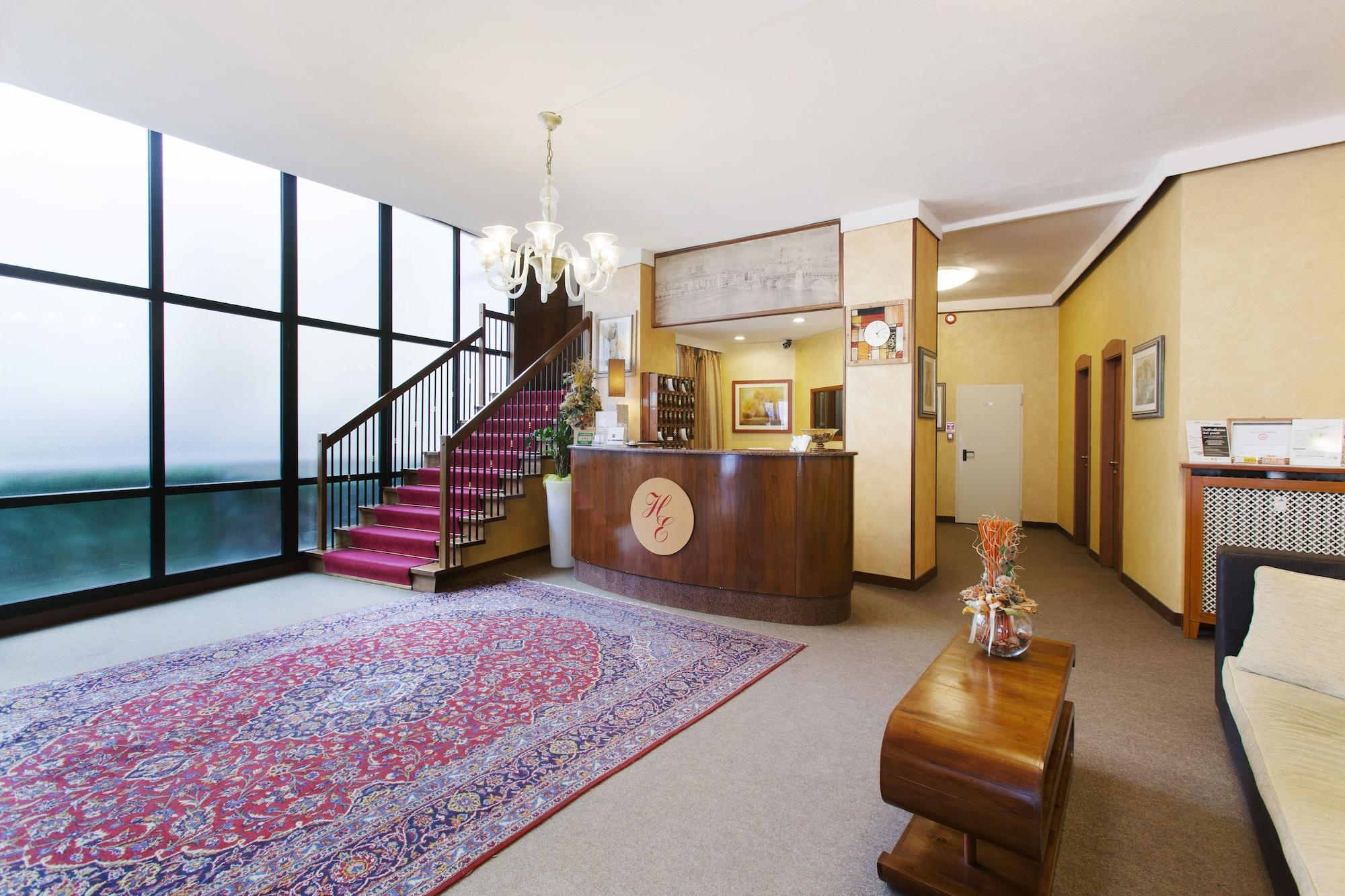 Varios Hotel Excelsior