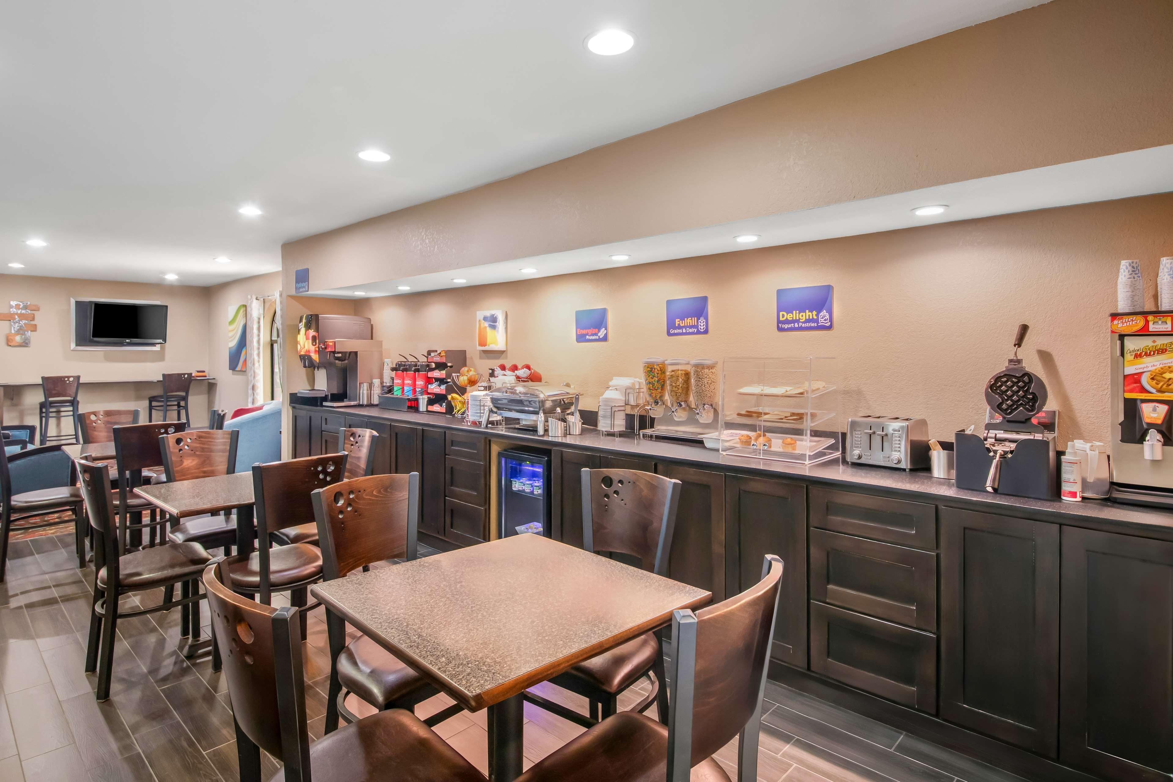 Restaurant Best Western Cedar Inn