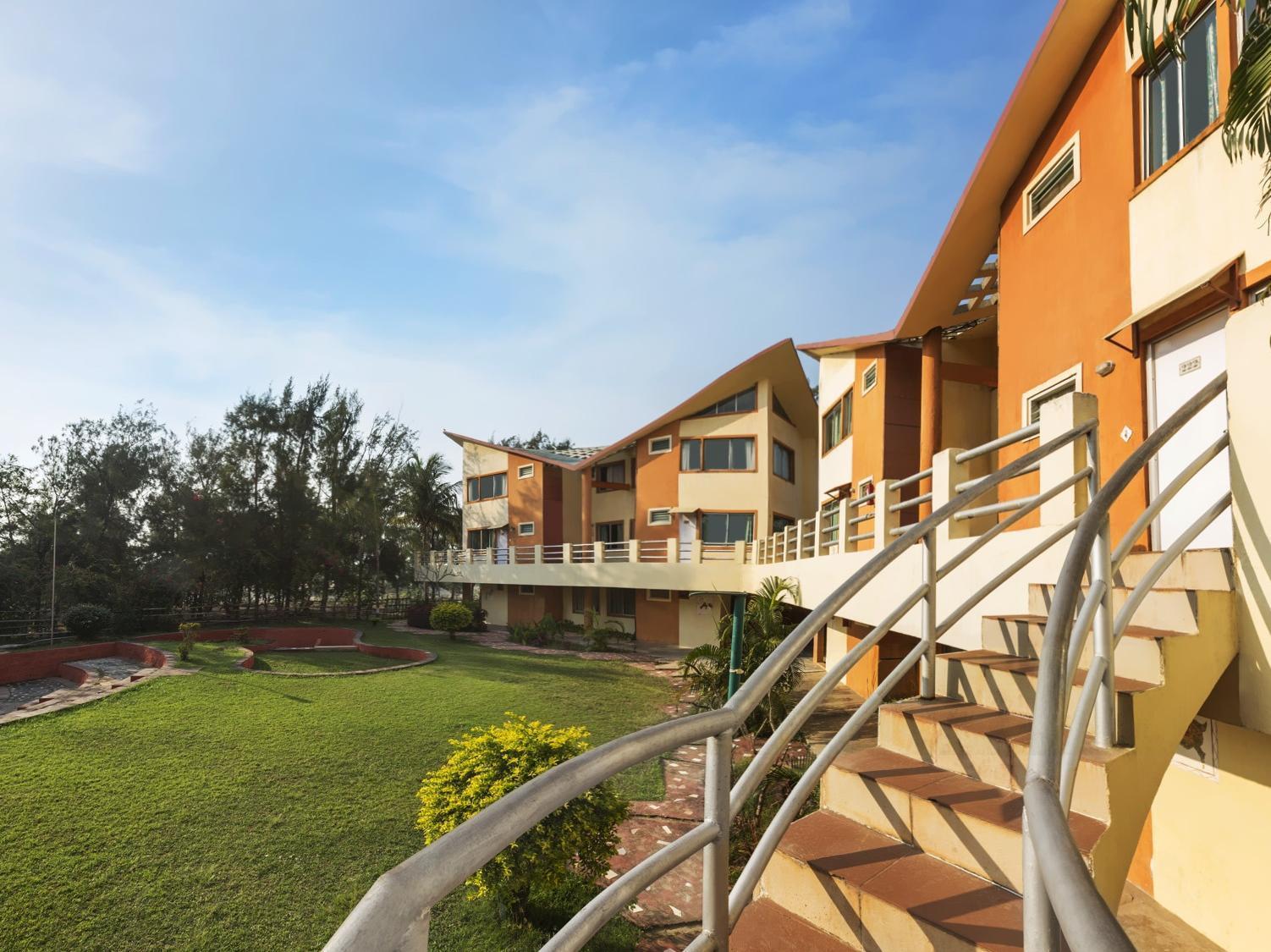 Vista Exterior Sterling Puri
