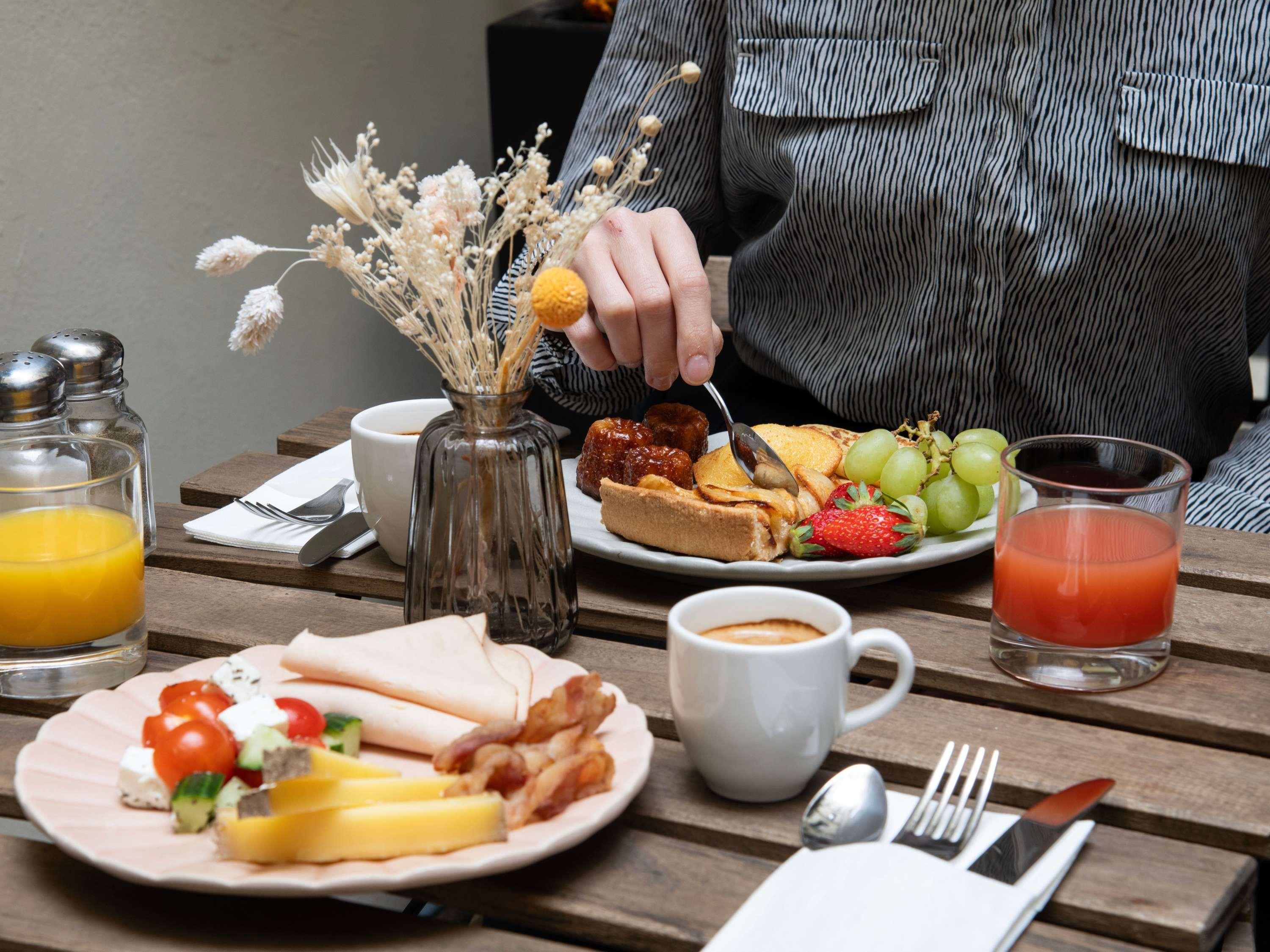 Restaurant Mercure Paris Montparnasse Raspail