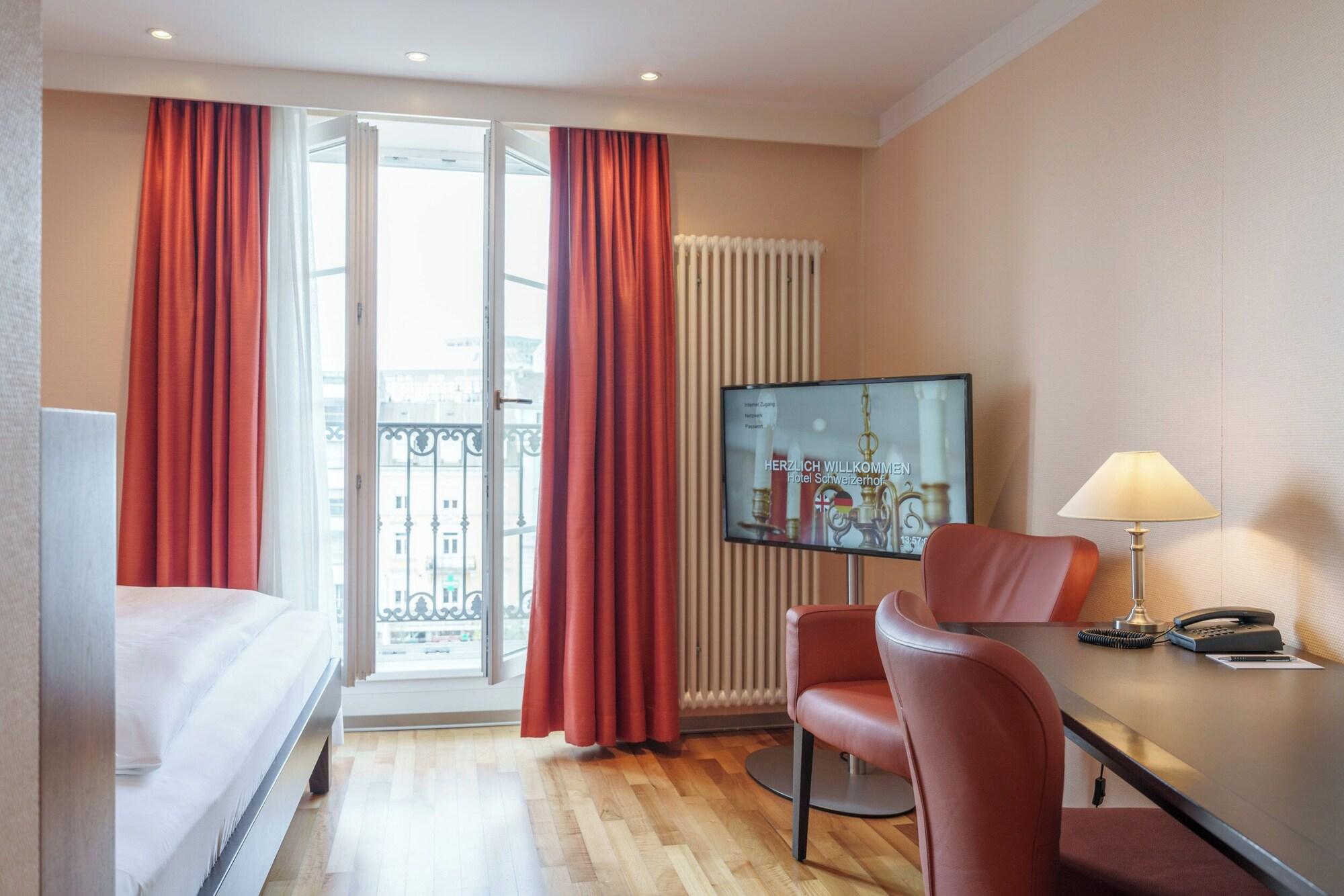 Set de Habitación Hotel Schweizerhof Basel