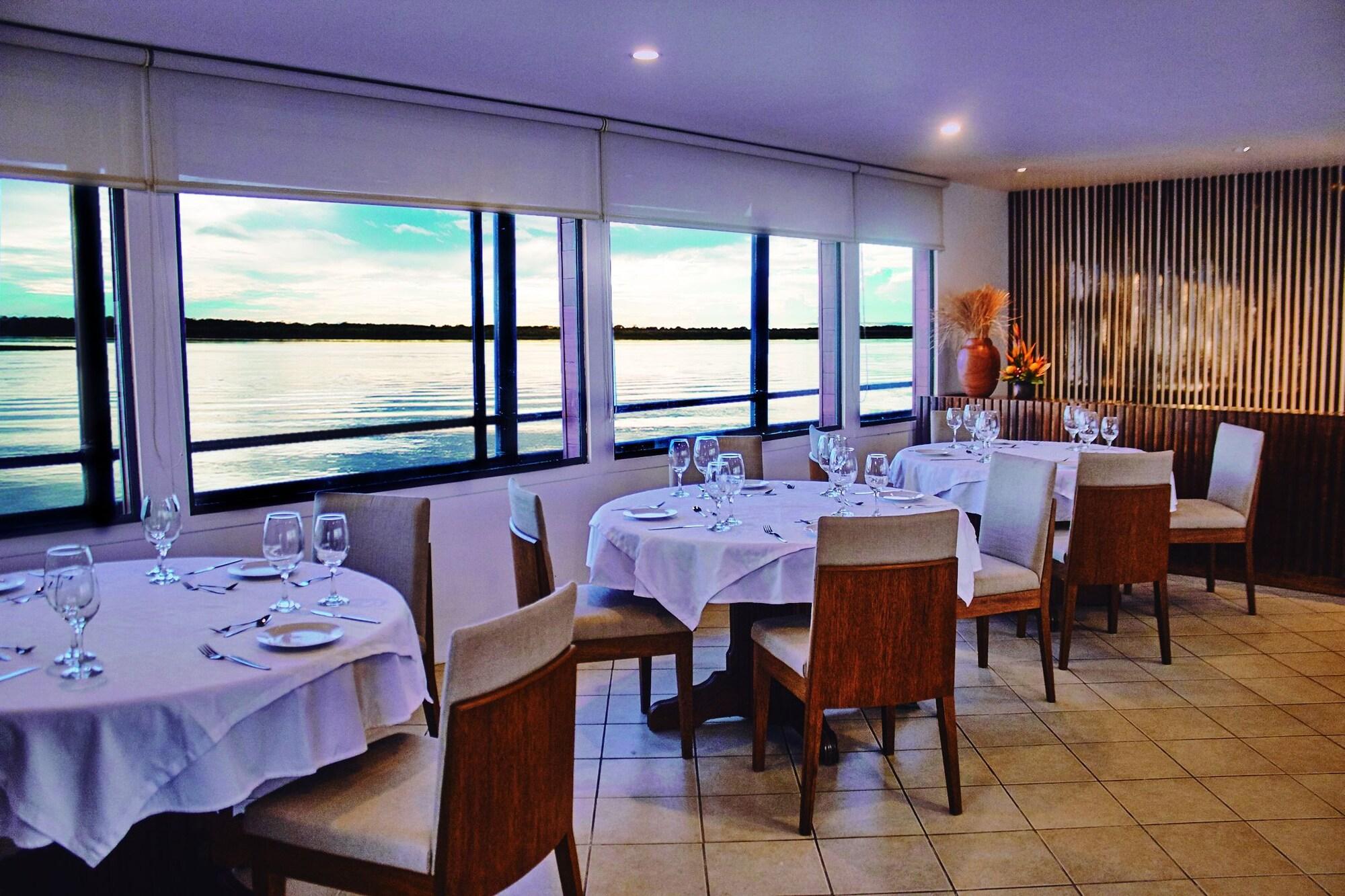 Restaurant Jungle Experiences La Perla