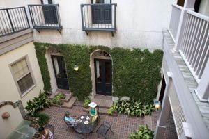 Alojamiento - Kings Courtyard Inn