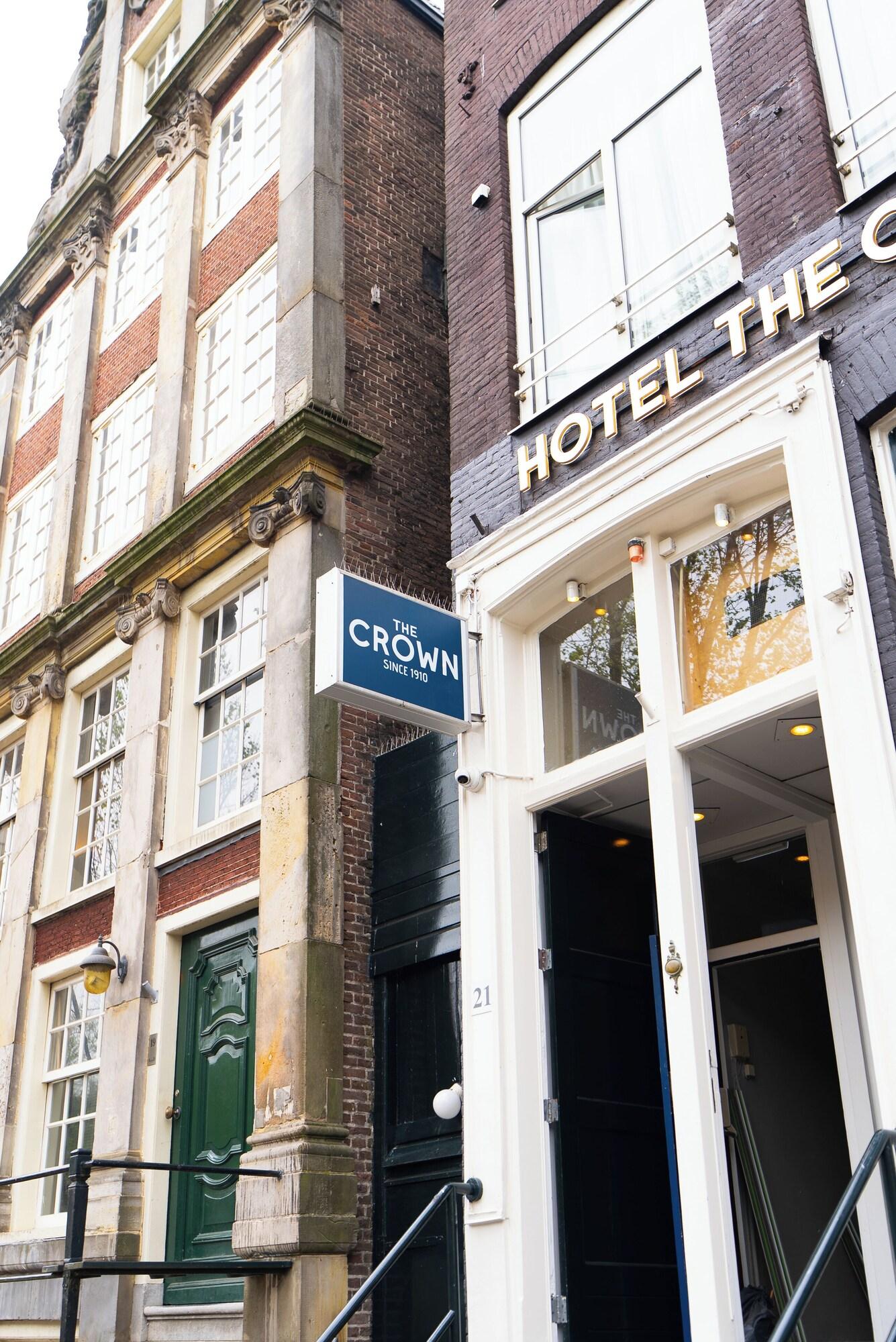 Vista Exterior The Crown Hotel