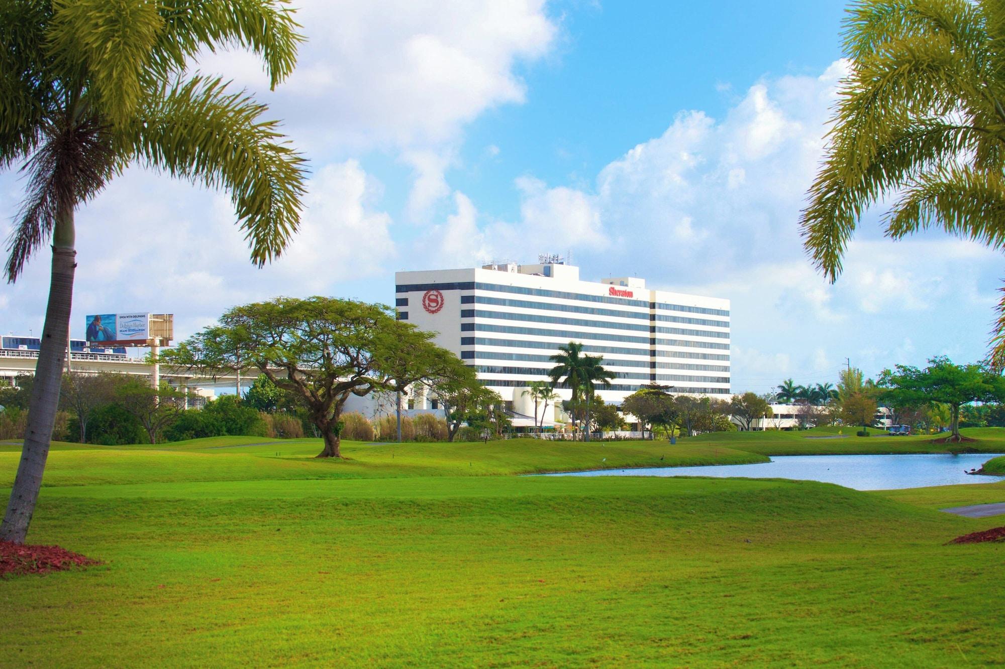 Vista Exterior Sheraton Miami Airport Hotel & Executive Meeting Center