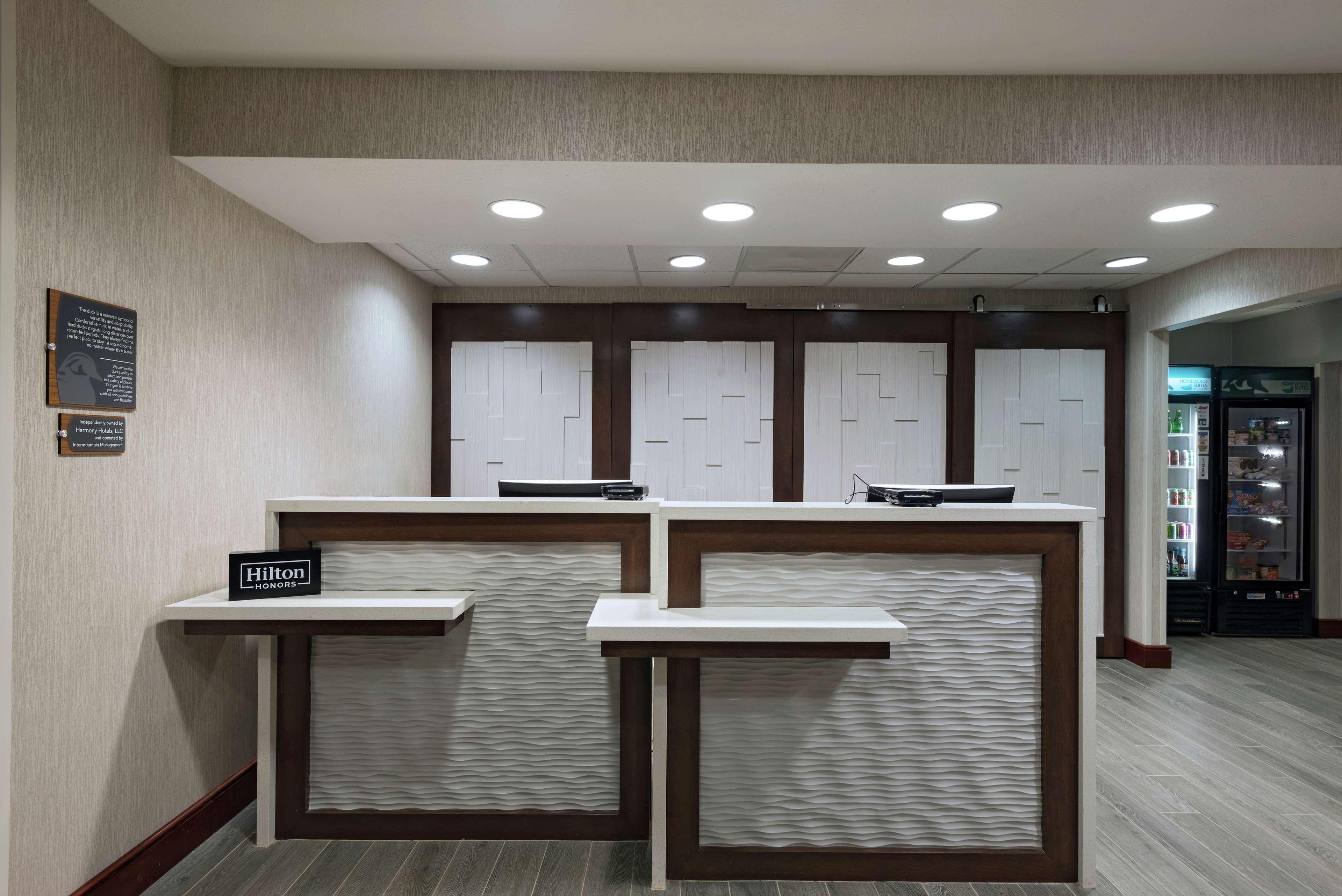 Vista Lobby Homewood Suites by Hilton Fort Collins