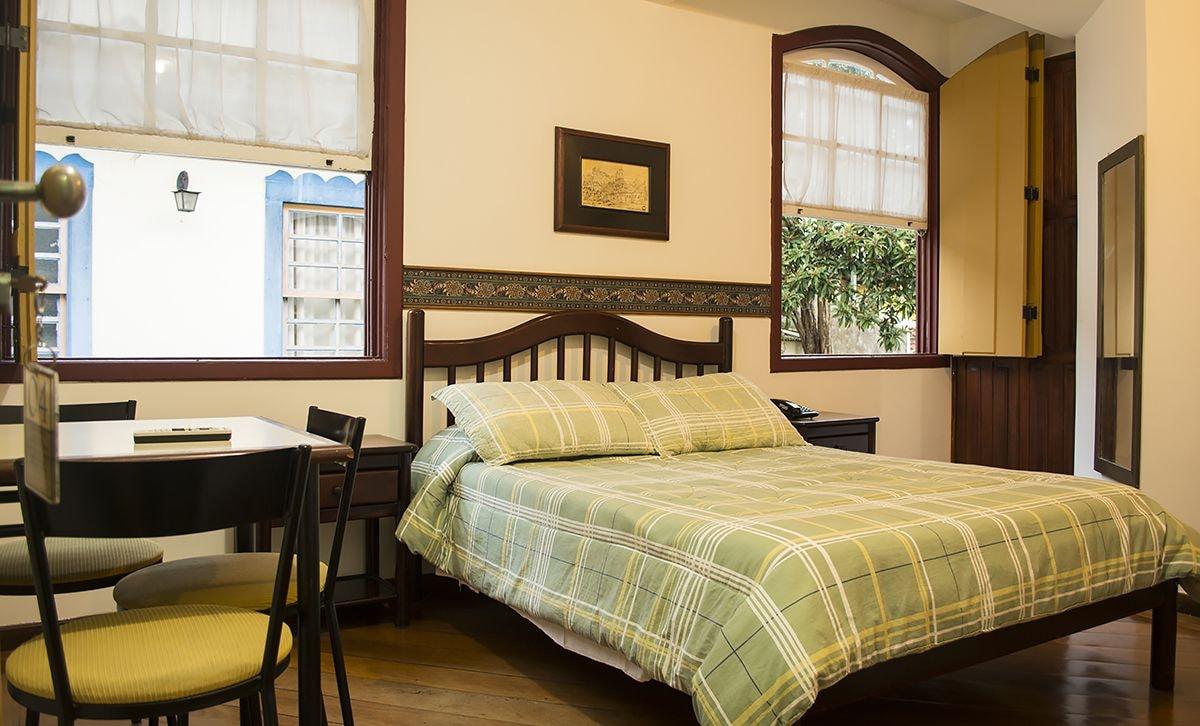Varios Hotel Colonial