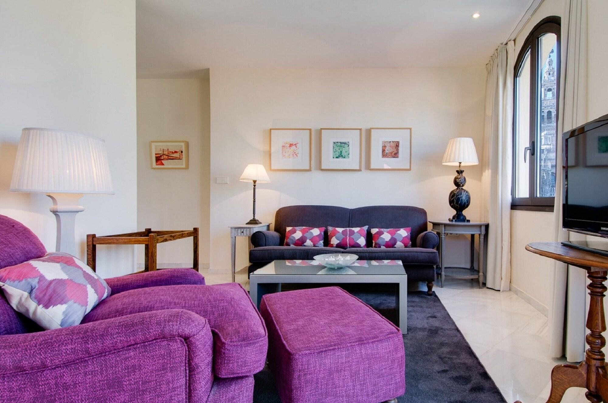 Varios Suites Murillo Alcazar