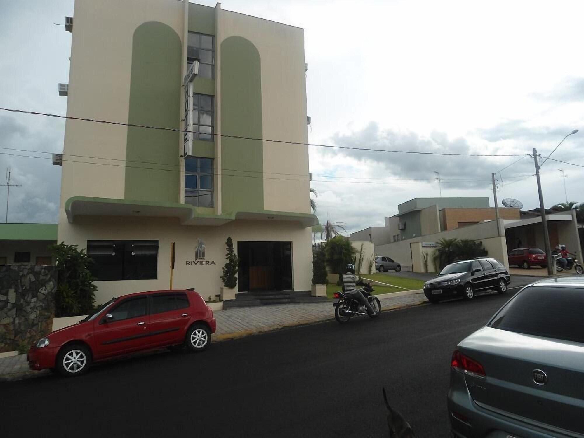 Vista Exterior Hotel Riviera Lins