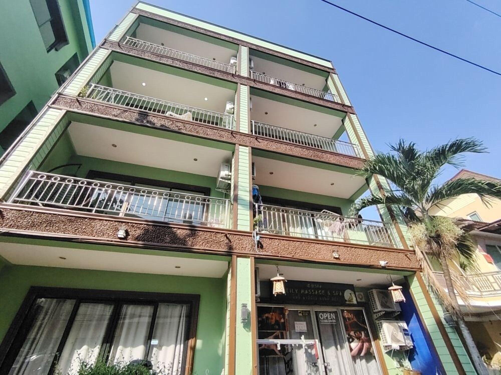 Vista Exterior Lily holiday