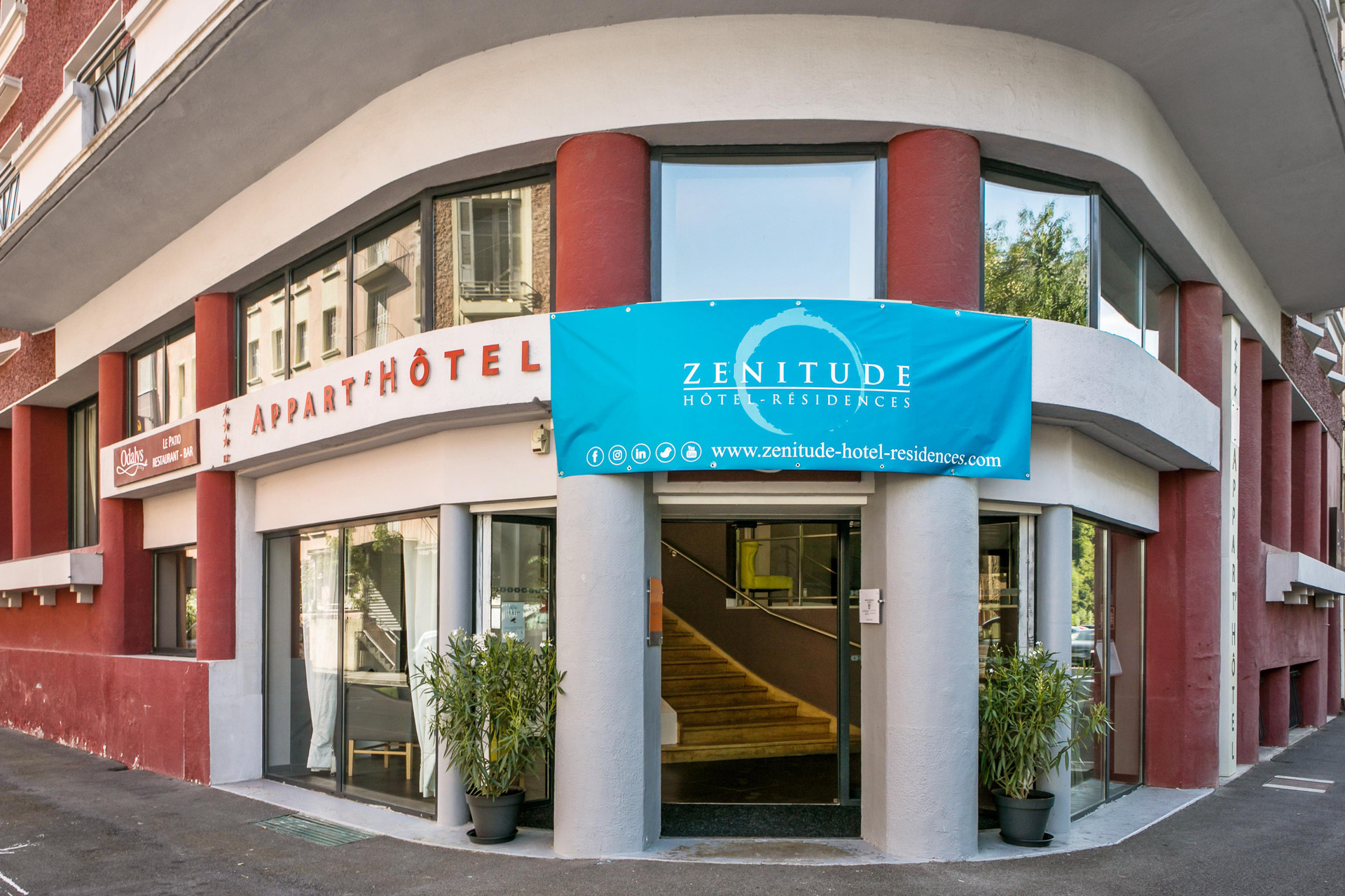 Vista Exterior Comfort Aparthotel Lourdes Lorda