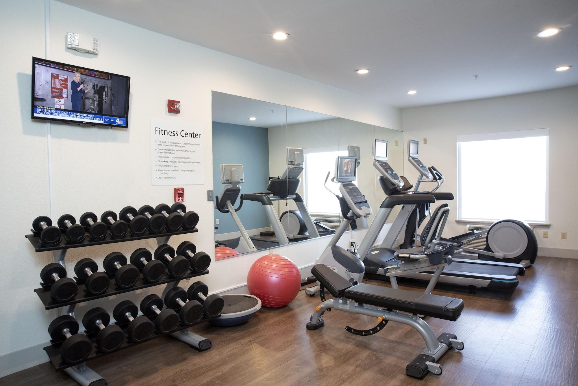 Gimnasio Holiday Inn Express Hotel & Suites Chester by IHG
