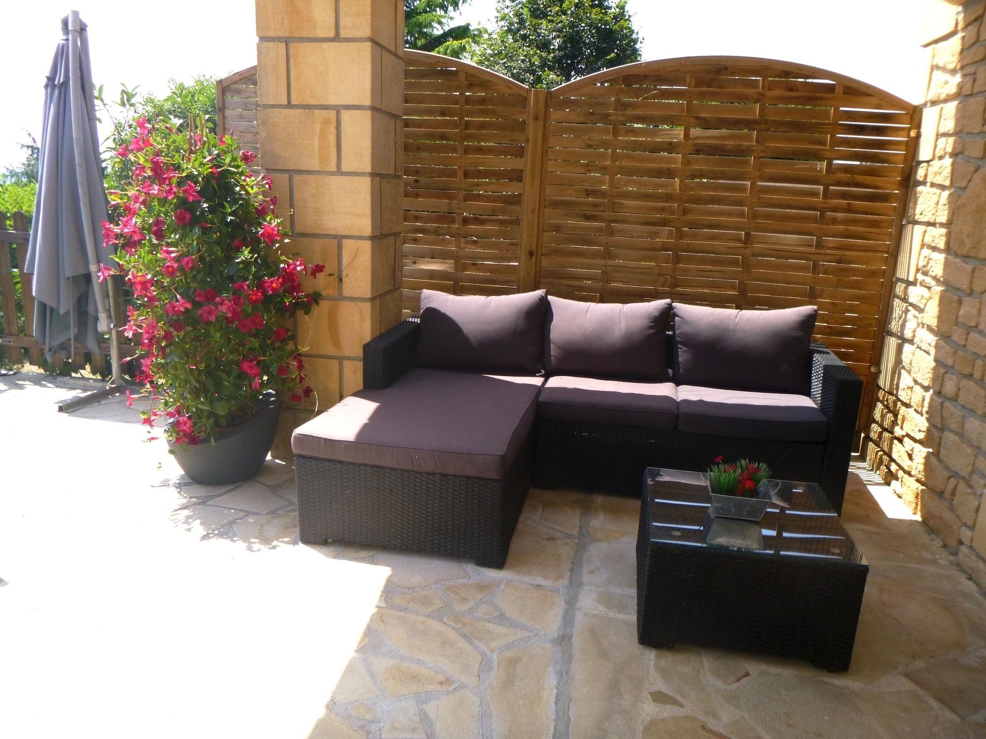 Comodidades del Alojamiento Logis Hôtel - Les Collines